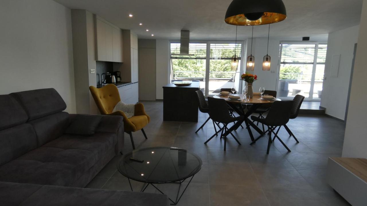 Moselufer Apartments 오지그 외부 사진